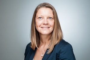 Frau Katrin Köhler