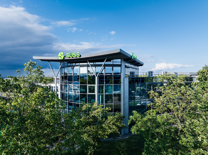 Headerbild - SUSS MicroTec Solutions GmbH & Co. KG - Bild 1