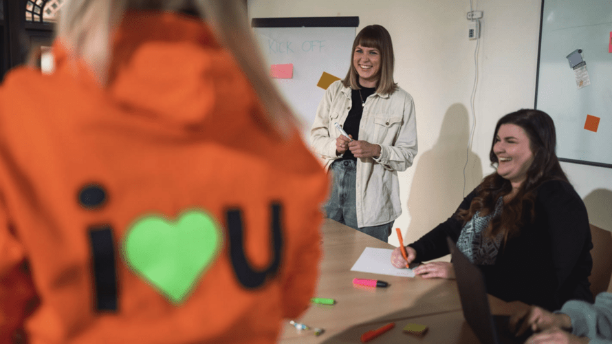 Headerbild - IU Internationale Hochschule