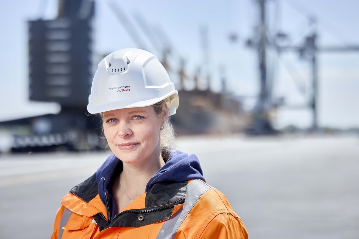 Headerbild Niedersachsen Ports GmbH & Co. KG