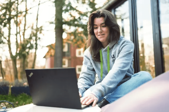 Headerbild IU Internationale Hochschule