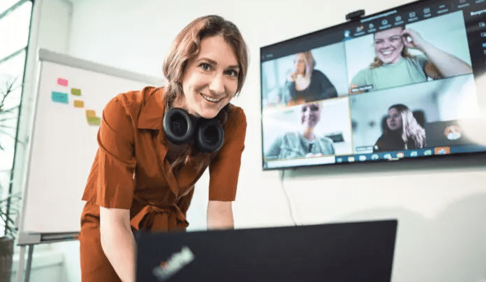 Headerbild IU Internationale Hochschule