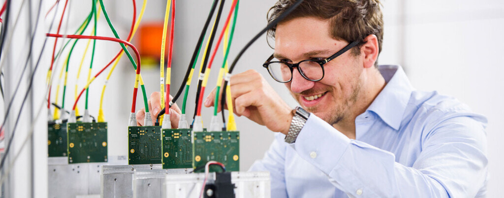 Headerbild Deutsches Elektronen-Synchrotron DESY