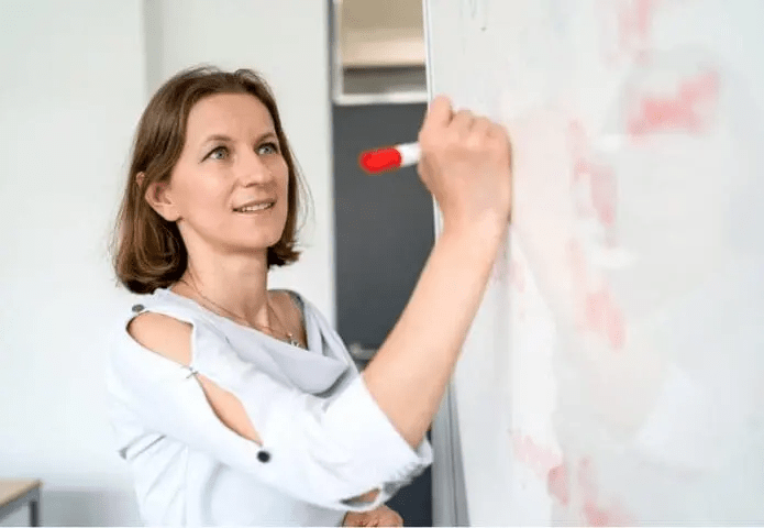 Headerbild IU Internationale Hochschule