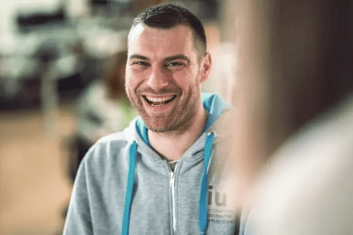 Headerbild IU Internationale Hochschule