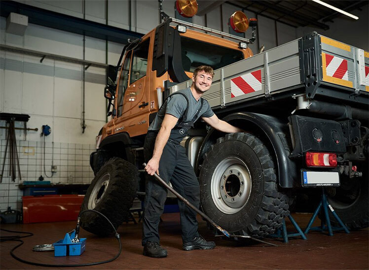 Headerbild Carl Beutlhauser Kommunal- und Fördertechnik GmbH