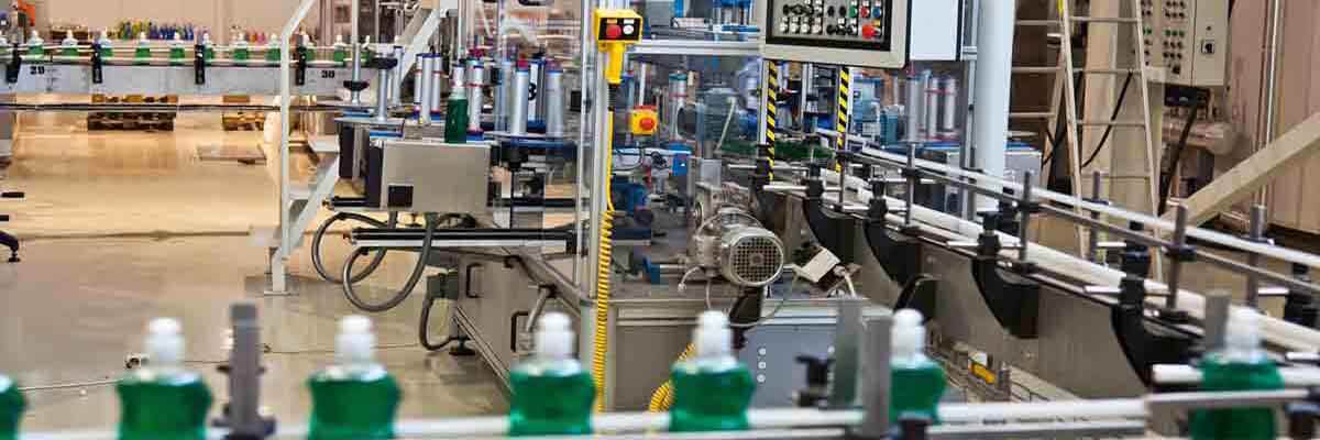 Laufbänder in eine Fabrik für industrielle Produktion