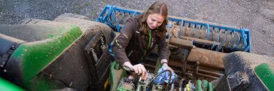 Landmaschinenmechanikerin